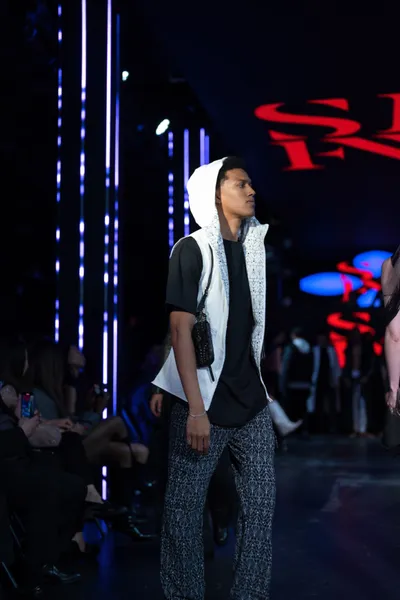 SF FashionWk Oct 25'